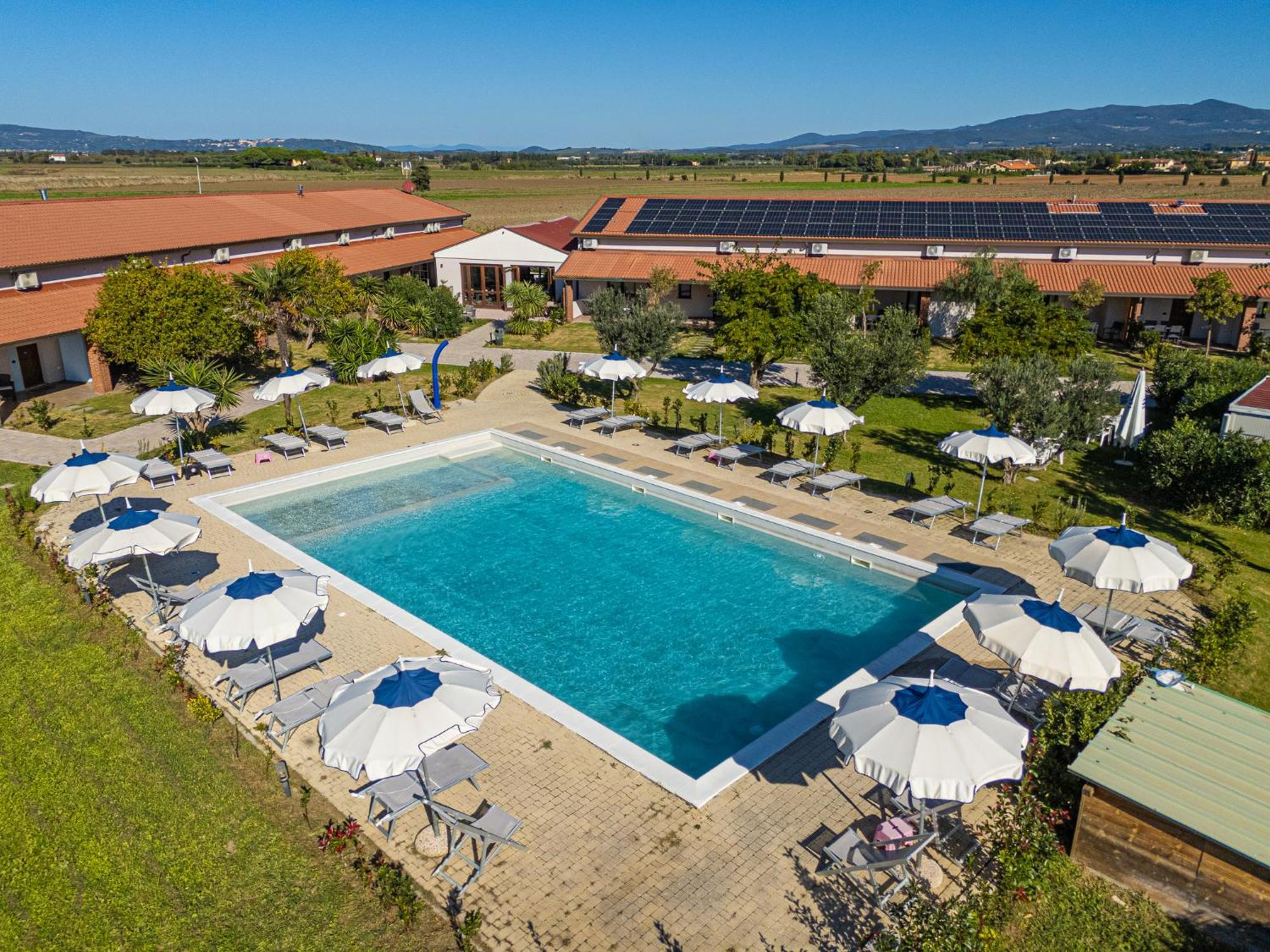Delfino Tuscany Resort Marina di Cecina Exterior photo